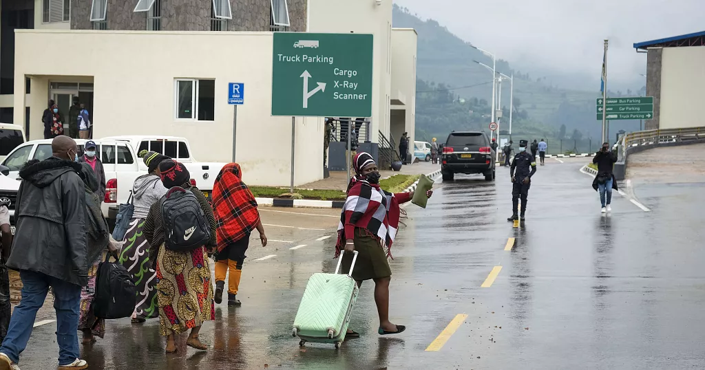 3-Day Rwanda and Uganda Gorilla Safari Itinerary