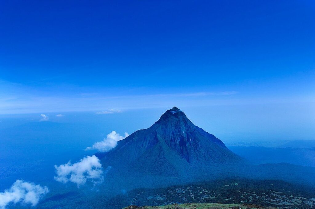 How to Get from Kigali to Volcanoes National Park